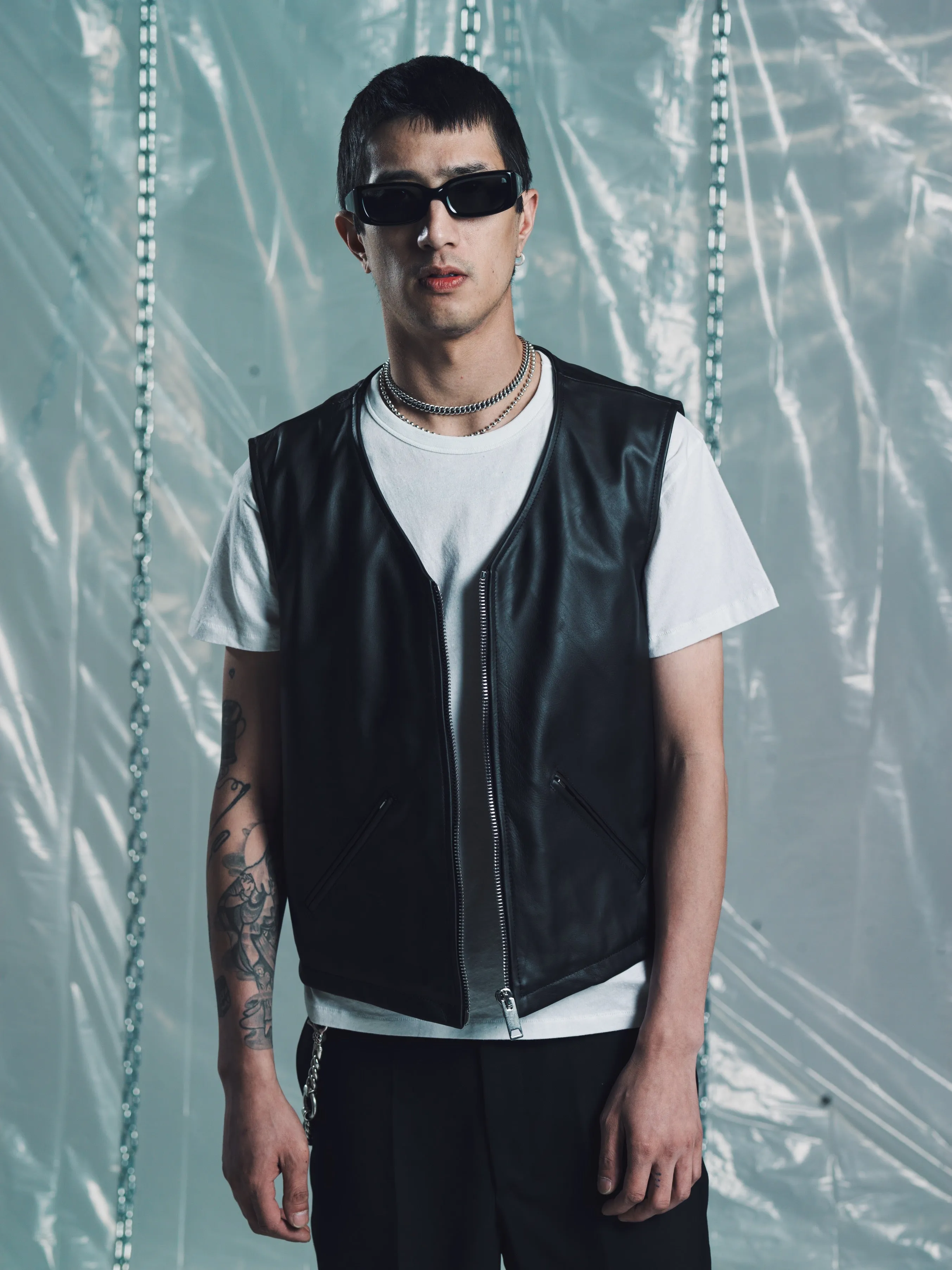 THE ROLLER VEST| BLACK LEATHER